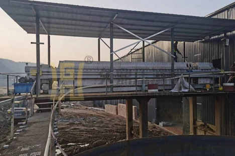 陜西省500平方快開式壓濾機使用現(xiàn)場